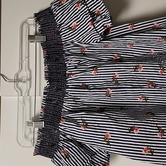 Blue rain size small off the shoulder top - Picture 3 of 11